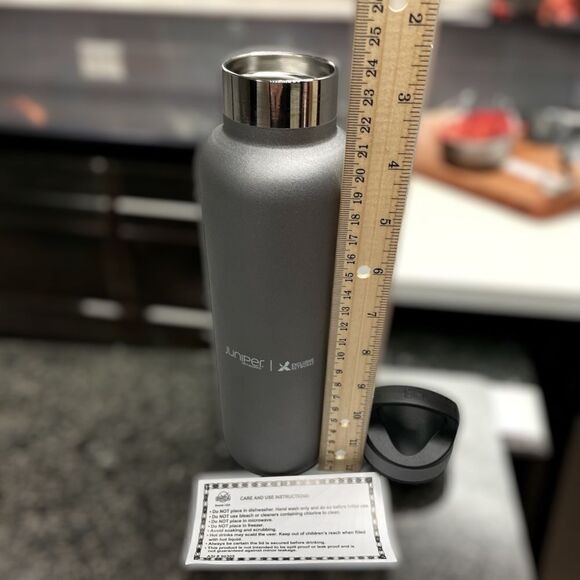 Juniper Premium Drink Bottle l 18 oz. Stainless Steel Double-wall Screw-on lid - Picture 3 of 9